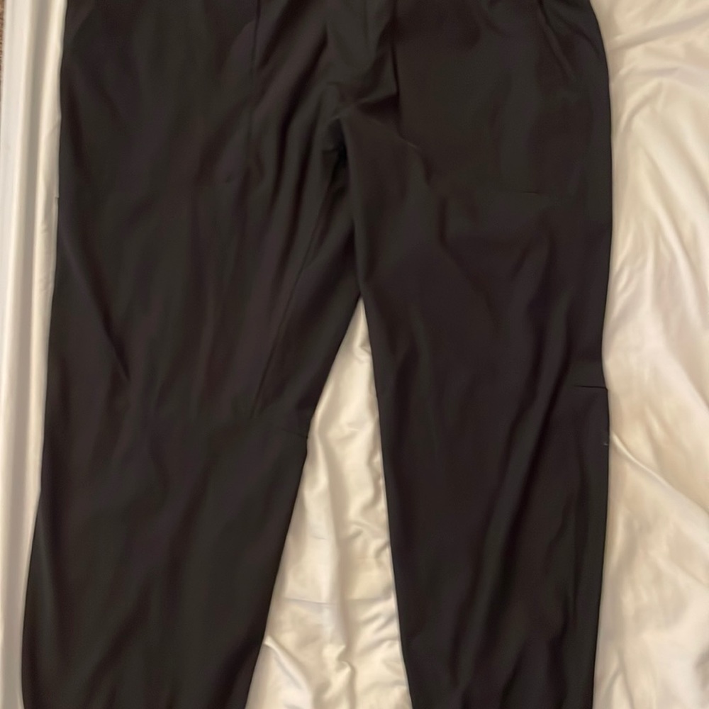 Mens Lulu joggers XL- used - in good condition